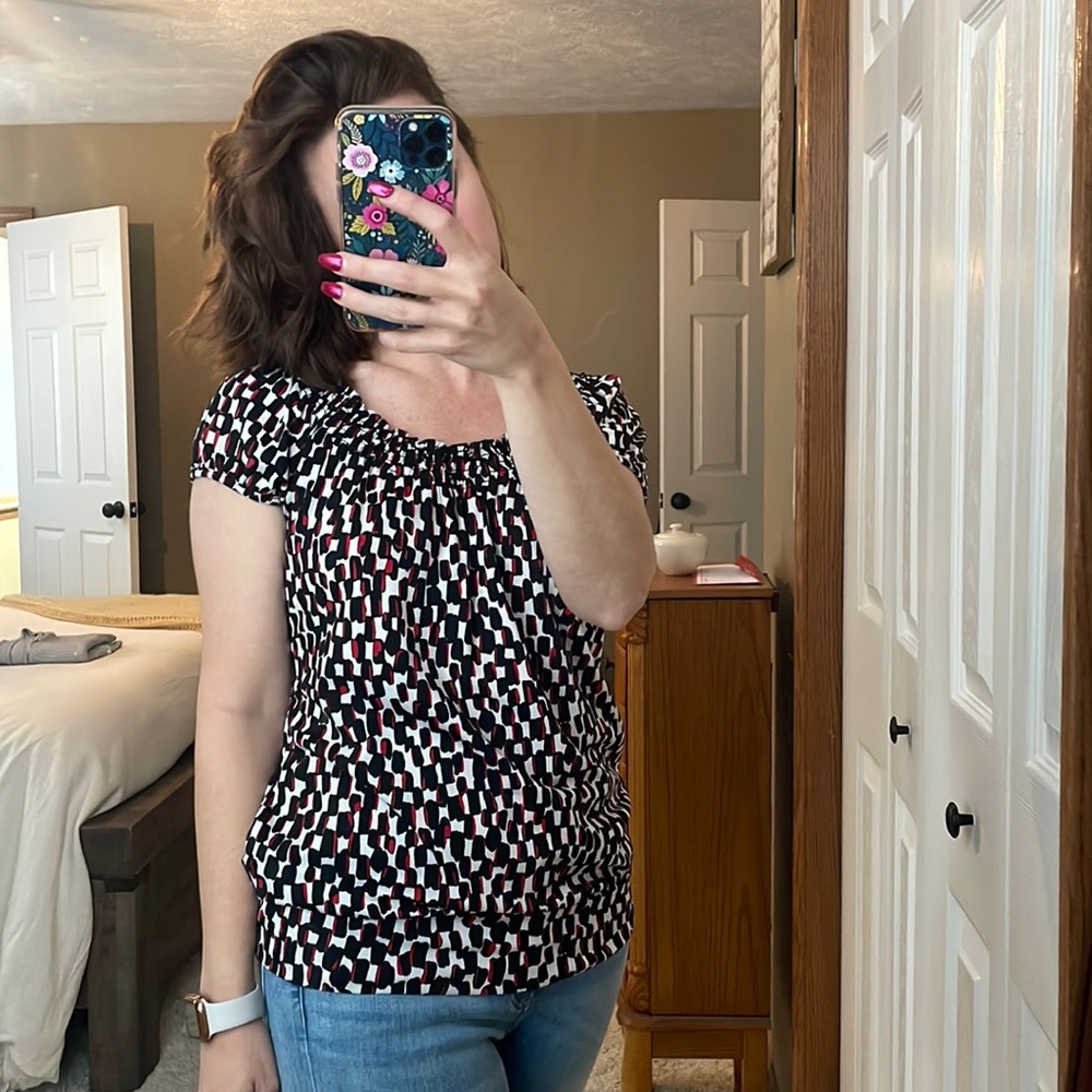 Soft/stretchy top - Picture 1 of 4